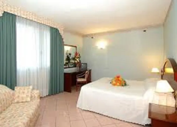 Venice Palace Hotell 4*