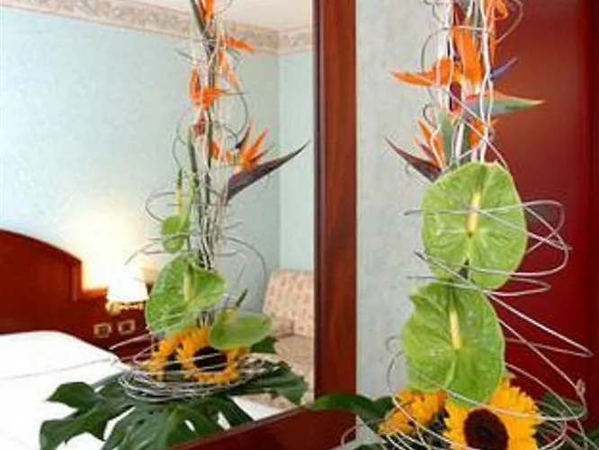 Ξενοδοχείο Venice Palace 4*