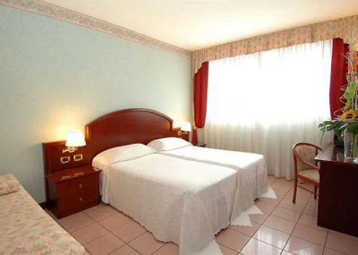 Venice Palace فندق